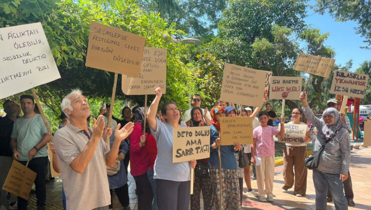 İzmir’de meskenlerine su verilmeyen vatandaşlar isyan etti