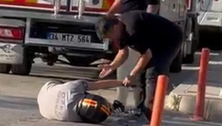 İzmir’deki yol verme arbedesinde motosiklet şoförü yerde tekmelendi