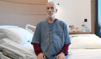 Kalp damarları tıkalı olan Cezayirli hasta Türkiye’de hayata tutundu