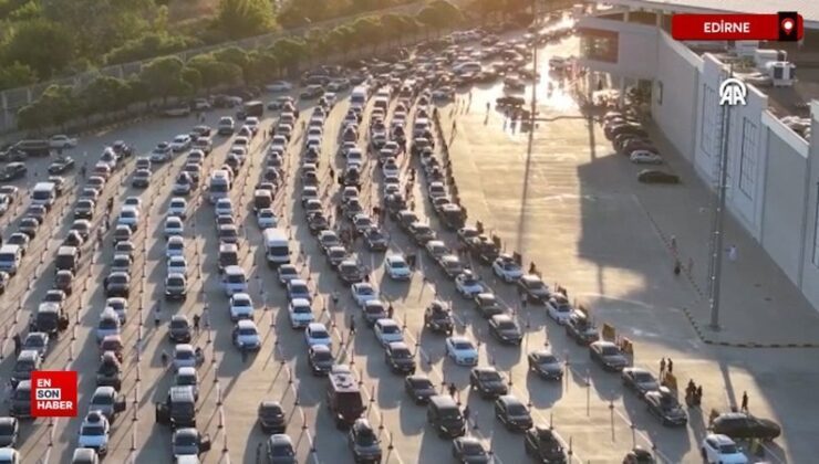 Kapıkule’de dönemin en hareketli günü yaşandı