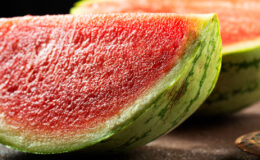 Karpuzun bu kısmını sakın atmayın! Şifası saymakla bitmiyor