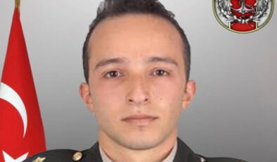 Kuzey Irak’ta şehit düşen askerin yürek yakan görüntüsü