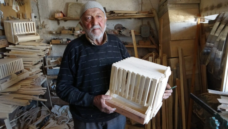 Malatya’da yaşına karşın çalışan marangoz ustasının azmi dikkat çekiyor