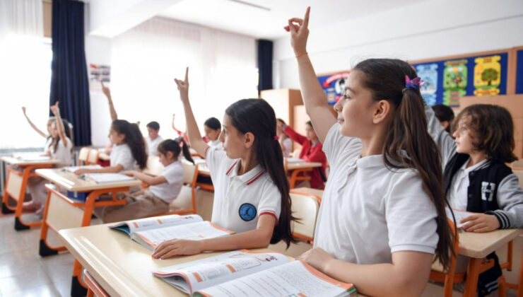 MEB düğmeye bastı: Okullarda yeni zorunluluk! 81 ilin tümünde uygulanacak