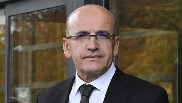Mehmet Şimşek: İkinci çeyrekte endüstride güçlü bir yıllık büyüme bekliyoruz