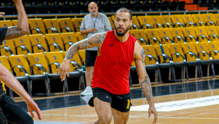 Mersin Spor, Justin Cobbs ile yine anlaştı