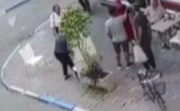 Mersin’de tekraren tekmelediği sokak kedisinin ayağını kırdı