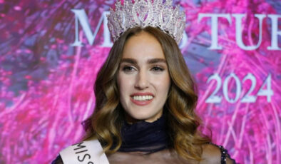 Miss Turkey birincisi İdil Bilgen tatil dönemini açtı