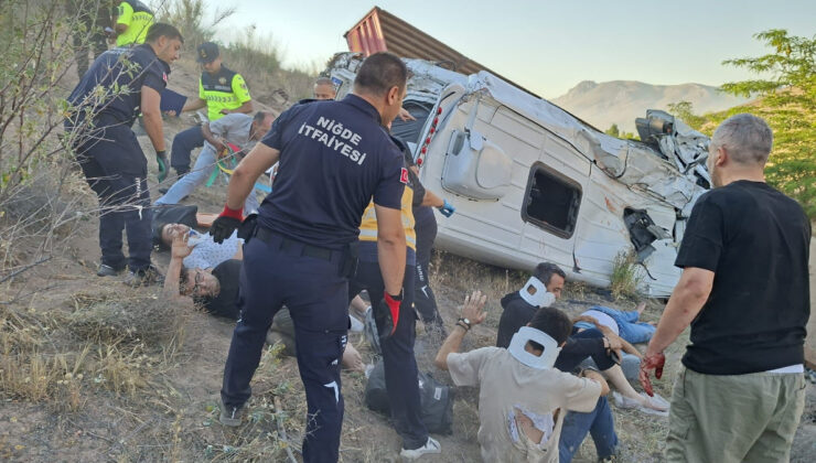 Niğde’de zincirleme kaza: 1’i ağır 16 yaralı