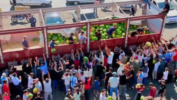 Şanlıurfa’da 27 ton karpuz fiyatsız dağıtıldı
