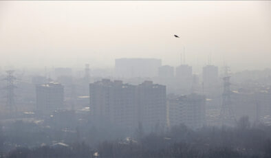 Tahran’da hava kirliliği nedeniyle futbol maçları iptal oldu