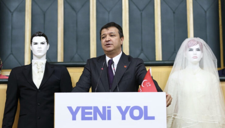 TBMM’de değişik aksiyon: Mahmut Arıkan kürsüye gelin ve damat modeliyle çıktı