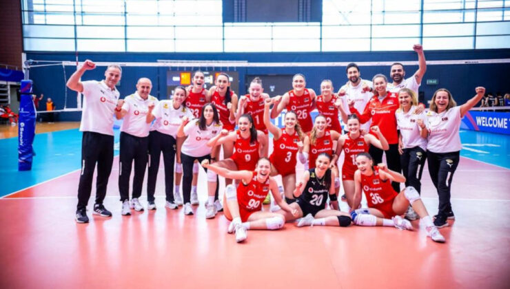 U19 Ulusal Bayan Voleybolcular, Dünya Şampiyonası’nda yarı finalde