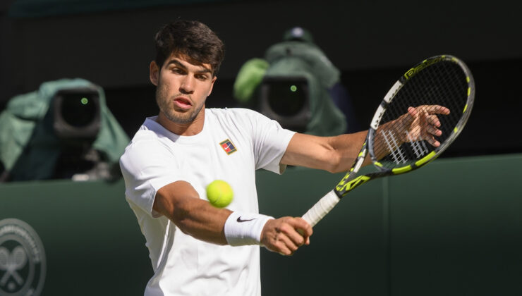 Wimbledon’da Carlos Alcaraz ve Taylor Fritz, yarı finale çıktı