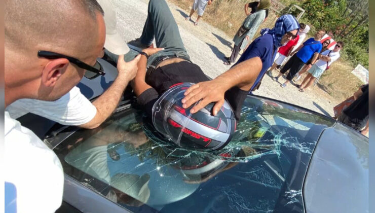 Yalova’da arabanın çarptığı motosikletin şoförü, düştüğü aracın üzerinde ambulans bekledi