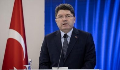 Yılmaz Tunç: İmralı heyeti ile önümüzdeki hafta görüşeceğiz