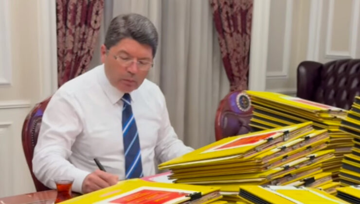 Yılmaz Tunç paylaştı: Ağır çalışmalar sürüyor