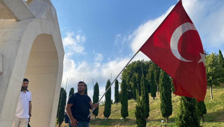 15 Temmuz Şehitler Anıtı’na sabahın erken saatlerinde ziyaret