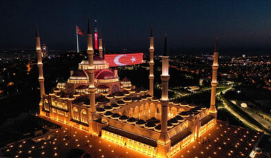 15 Temmuz sela ne vakit, saat kaçta okunacak 2025? Sela sözleri ve manası…