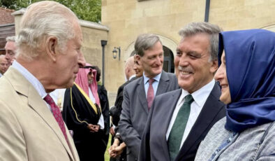 Abdullah Gül, İngiltere Hükümdarı Charles ile bir ortaya geldi