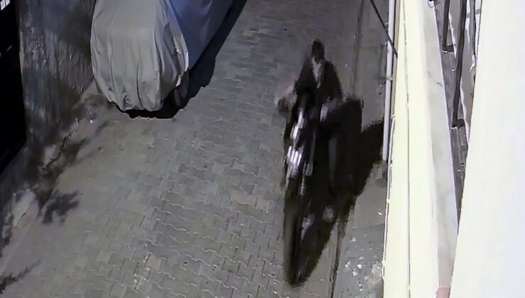 Adana’da motosiklet çalan hırsız ‘gezip geri verecektim’ diyerek kendini savundu