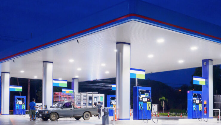 Akaryakıt devinden şok eden karar! Paylarını devrediyor