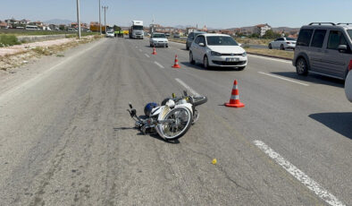 Aksaray’da ‘dur’ ihtarına uymayan motosikletli, polise çarptı