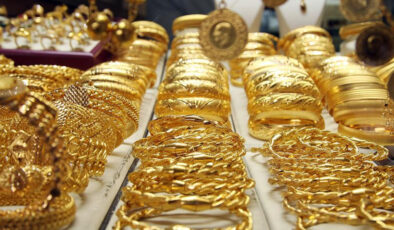 Altında düşüş sürüyor: Gram fiyatı 4 bin 393 liraya geriledi
