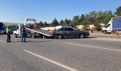 Ankara’da arızalanan otobüse kamyonet çarptı: 2 meyyit