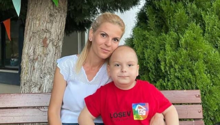 Ankara’da kanser oğlu için kendi tedavisini yarım bıraktı