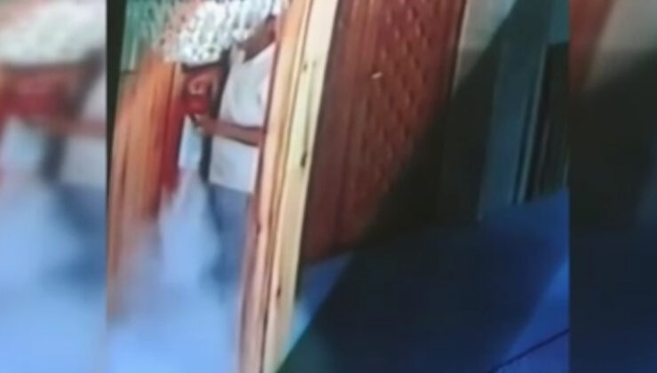 Ankara’da yangın tüpü ile mescide ziyan verdiler