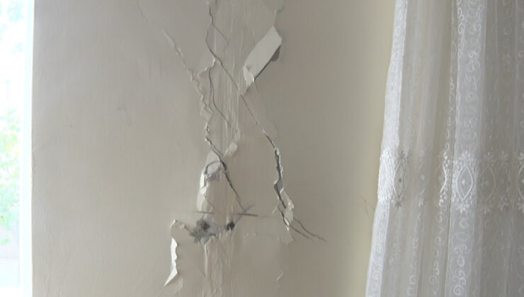 Ankara’da yeri kayan bina için vatandaşlar yardım istiyor