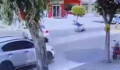 Antalya’da arabayla çarpışan motosikletin şoförü yaralandı