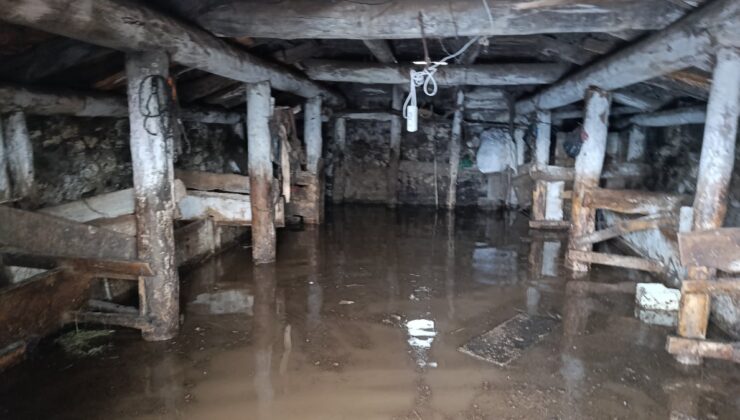 Ardahan’da sağanak sele neden oldu