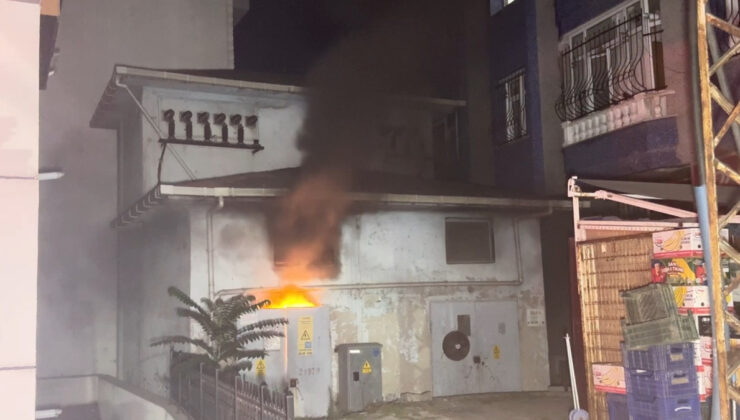 Avcılar’da yeraltı kabloları ve trafoda çıkan yangın nedeniyle elektrikler kesildi