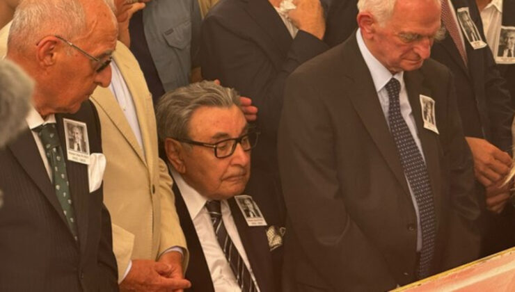 Aydın Doğan, Altan Öymen’in cenaze namazında ayakta duramadı