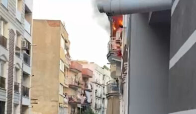 Aydın’da alevlerin yükseldiği mesken kullanılamaz hale geldi