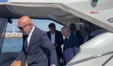 Aziz Yıldırım ve Hakan Bilal Kutlualp, Fenerbahçe Divan Konseyi’ne tıpkı teknede geldi