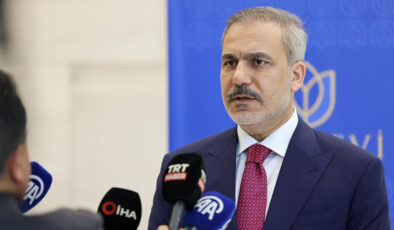 Bakan Fidan’dan YPG’ye: Suriye’deki karışıklığı fırsat bilmeyin