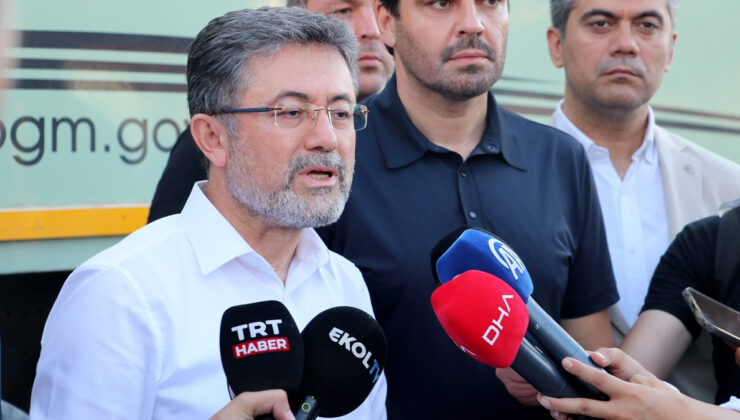 Bakan Yumaklı: Yangınla mücadele, siyasete alet edilmemeli