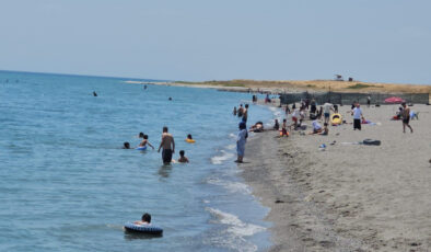 Bitlis’te Ege’yi aratmayan kıyı vatandaşlardan ağır ilgi görüyor