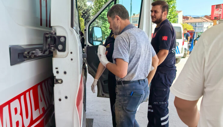 Bursa’da elini bıçkıya kaptırdı: Parmakları parçalandı