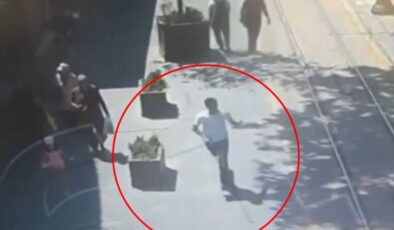 Bursa’da mağazadan 100 bin TL’lik telefonu alıp kaçan şüpheliyi polis yakaladı