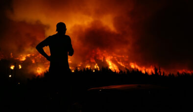 Bursa’da ormanlık alanda çıkan yangına müdahale ediliyor