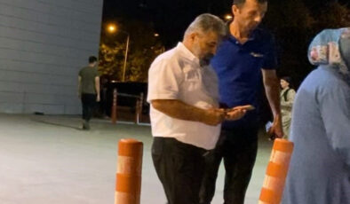 Bursa’da yüksek sesle müzik dinleyen çocuklara şişe fırlattılar