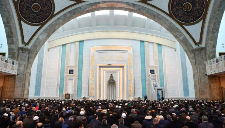 Cuma hutbesinde bugün mevzu Gazze: Düşmanlarınıza karşı kuvvet hazırlayın