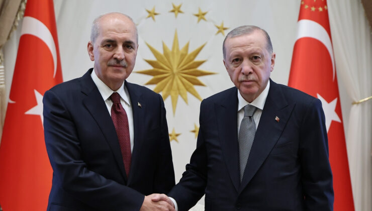 Cumhurbaşkanı Erdoğan, Numan Kurtulmuş’u Cumhurbaşkanlığı Külliyesi’nde kabul etti