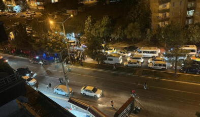 Diyarbakır’da motosikletli polisler kaza yaptı: 3 yaralı