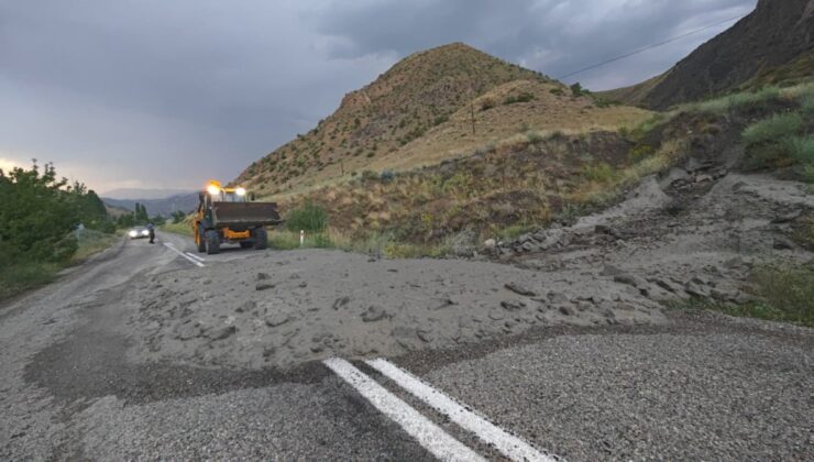 Erzurum’da sel yolu kapattı
