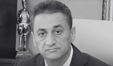 Eski Bitlis Valisi Erol Karaömeroğlu, Sivas’ta trafik kazası sonucu ömrünü yitirdi